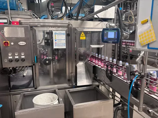 PE Futura "S" 16T.-D.740-1S-1E Hot Glue Labeler