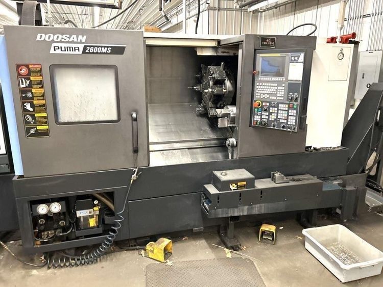 Doosan Fanuc i-Series/crt 3500 rpm Puma 2600MS 2 Axis