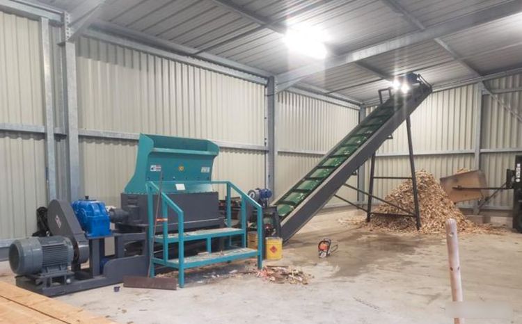 Pallet Shredder and Metal Separator