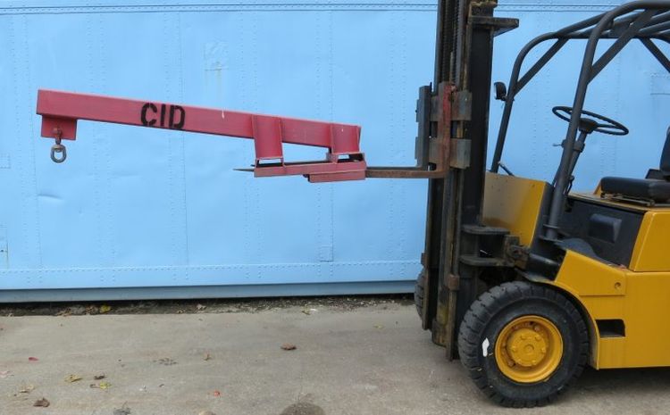 Forklift crane attachment 6′ length will accept 5″ wide forks
