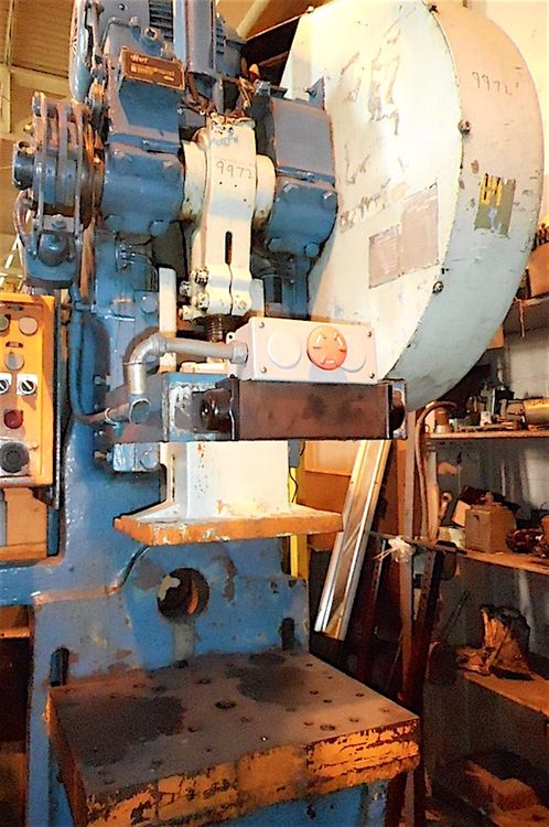 Niagara #AH3PL GAP FRAME HORN PRESS 34 TON