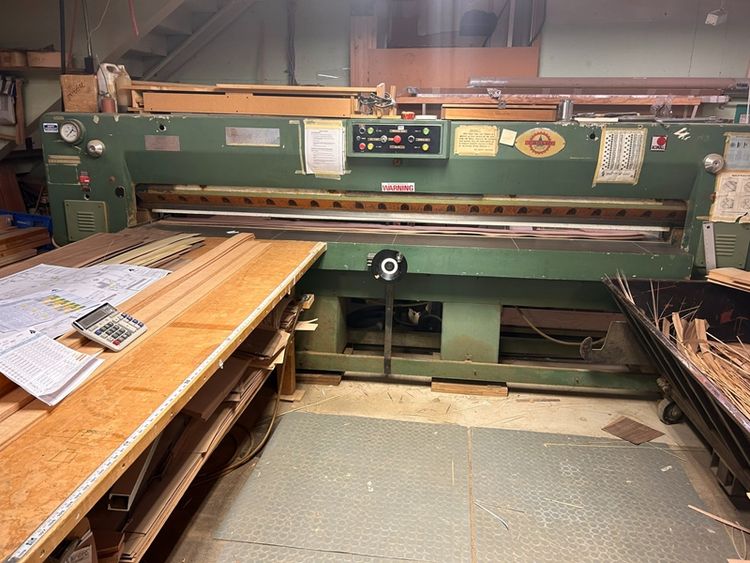 Caglio 432 Veneer Guillotine