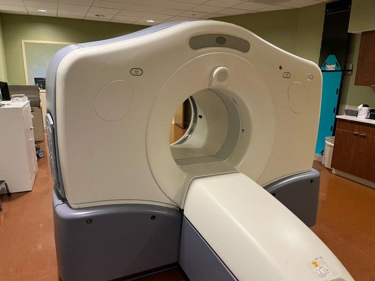 GE Discovery ST 16 PET CT