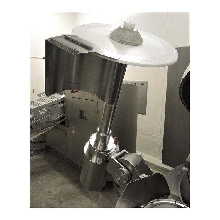 Kilia 3000 RS EXPRESS Vacuum bowl cutter with load lifter and emptier