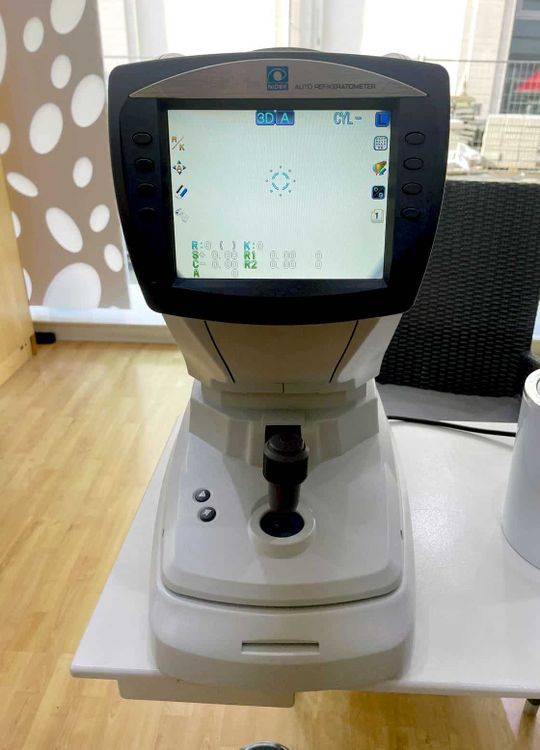 Nidek ARK 1S Visual Acuity Test