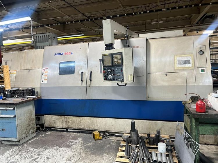 Daewoo Fanuc Series 21i-TB 2000 rpm PUMA 400LB Turning Center 2 Axis