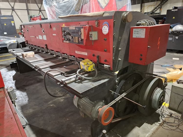 Amada M3045