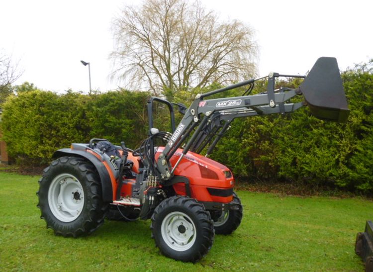 Massey Ferguson 2415 compact tractor front