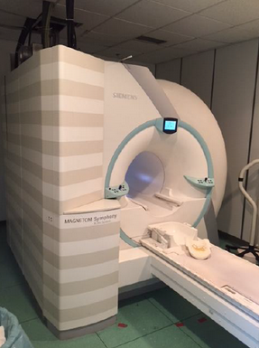 Siemens MAGNETOM Symphony 1.5T MRI machine