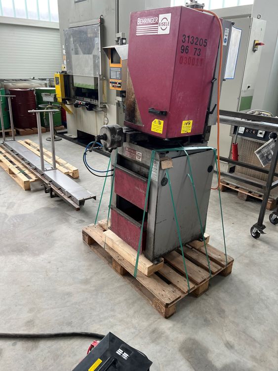 Eisele VMS-350 PV Bandsaw Semi Automatic