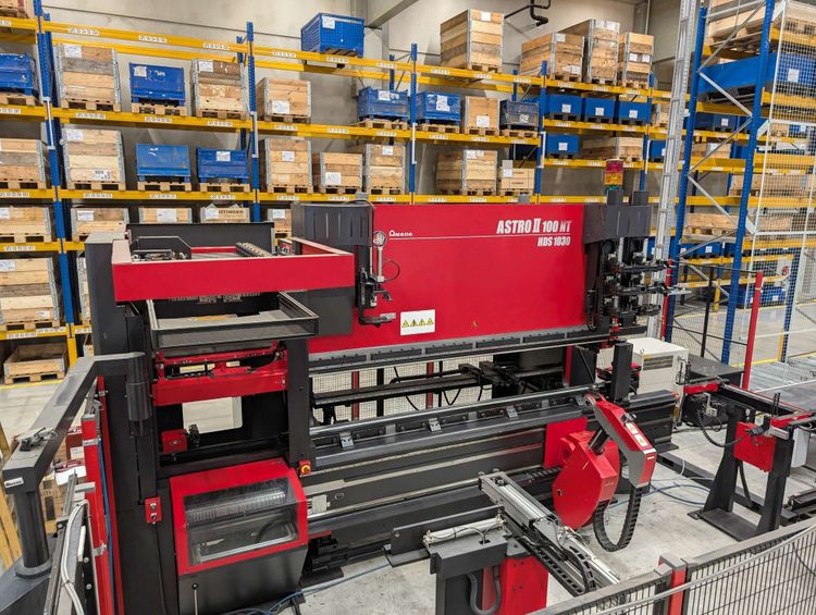 Amada Astro