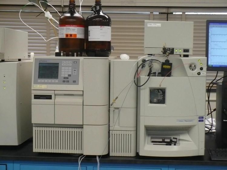 Waters ZQ 2000 AMU mass spectrometer