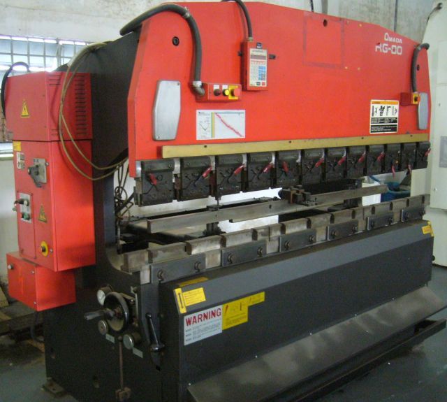 Amada RG-80 88 Ton Hydraulic Press Brake 88 Ton