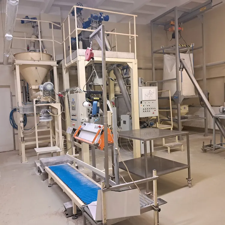 Line for unloading big-bags, mixing, sifting and packing powders into bags