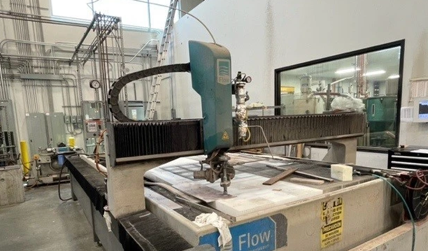 Flow MACH 2 2040C Control CNC