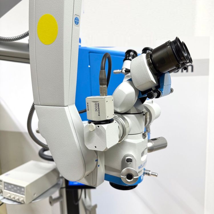 Moller Wedel Hi-R 900 Surgical Microscope