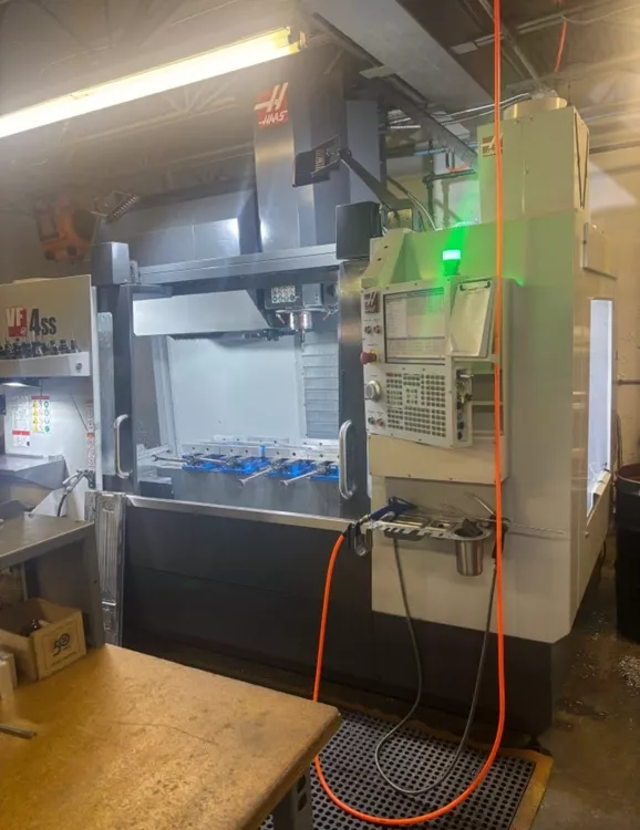 Haas VF-4SS 3 Axis