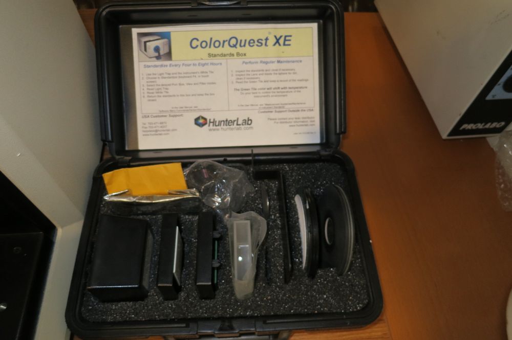 Hunterlab Color Quest spectrophotometer