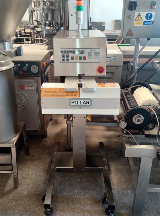 Pillar Technologies UNIFOILER-U 1kW INDUCTION CAP SEALER
