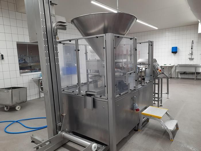 Schutten, Cup Filler with Lifting and Tilting Device