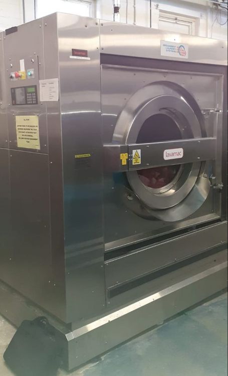 2 Lavamac LH1200 Washer Extractor