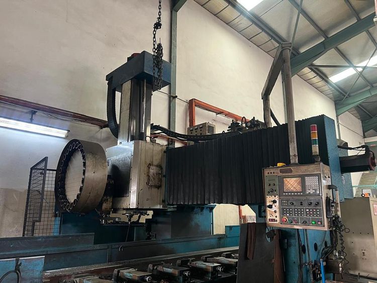 Yeong Chin 6000mm 3 Axis