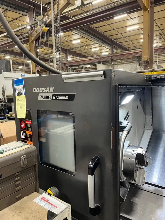 Doosan Fanuc Series I CNC Control 3,500 RPM GT2600M 4 Axis