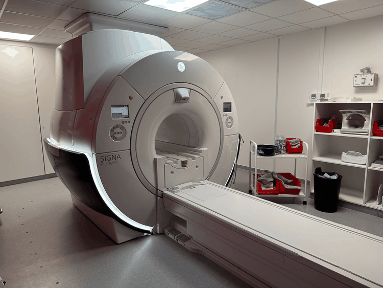 GE Signa Pioneer 3.0T