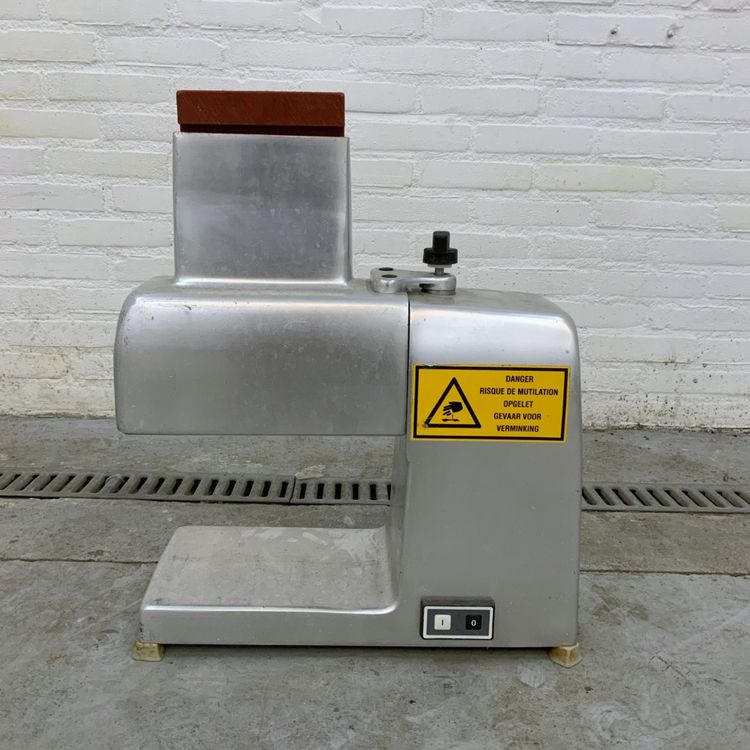 Omas TAG96EB 5 Strip cutting machine