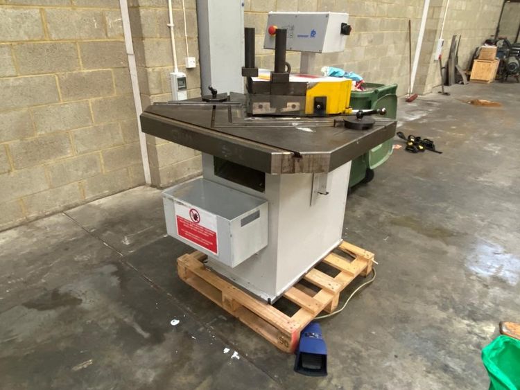 Boschert LB15 Corner Notcher
