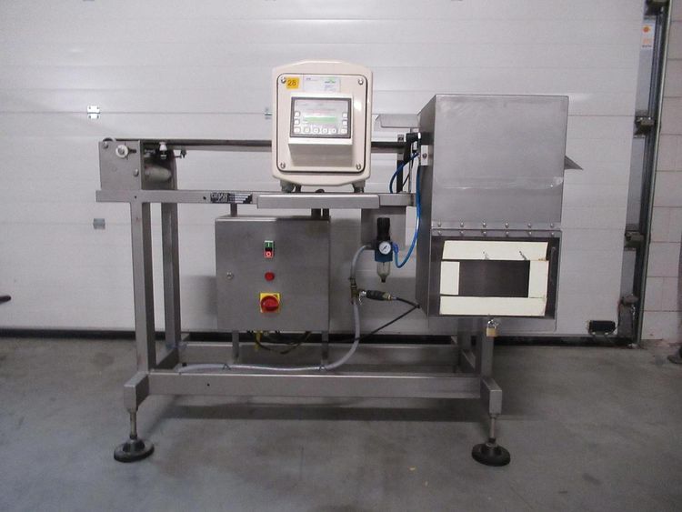 Safeline 8945 metal detector