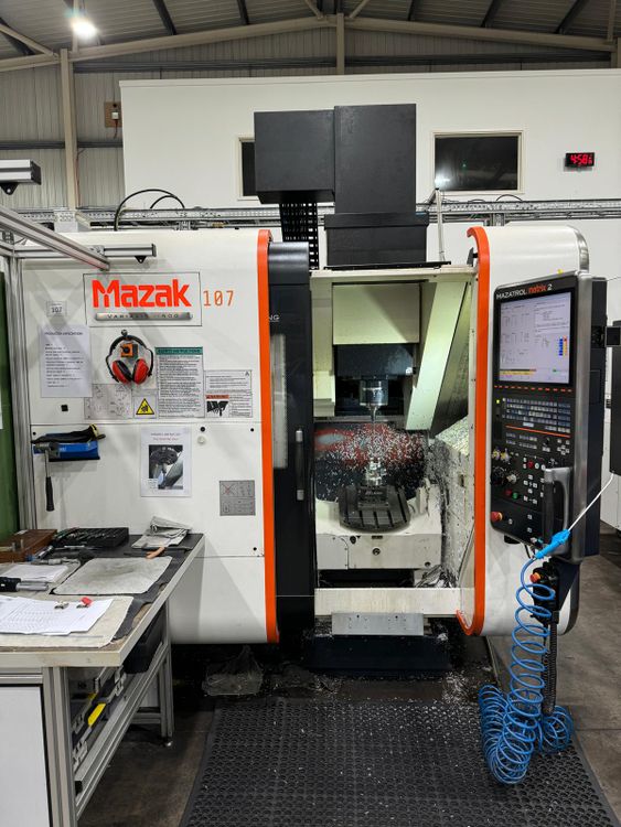 Mazak VARIAXIS i-500 5  Axis