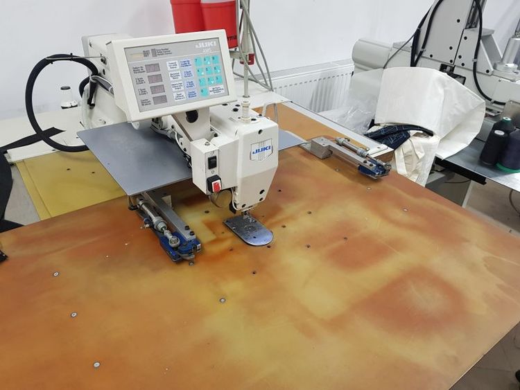 Juki AMS 224C sewing machines