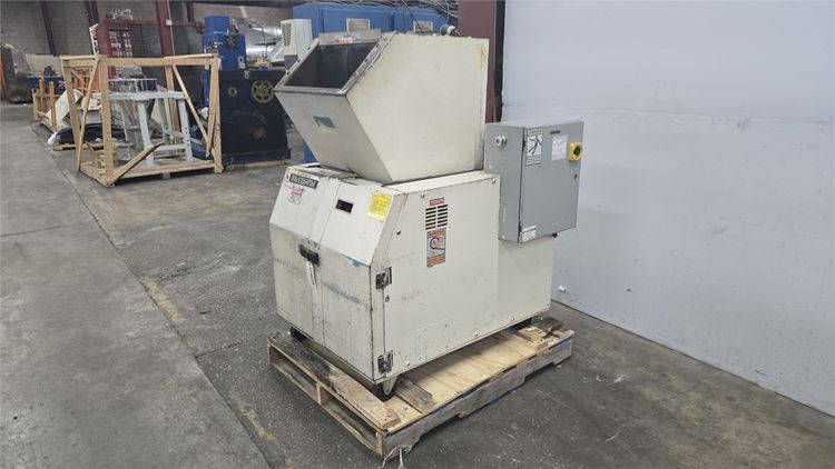 Cumberland 1018X Granulator