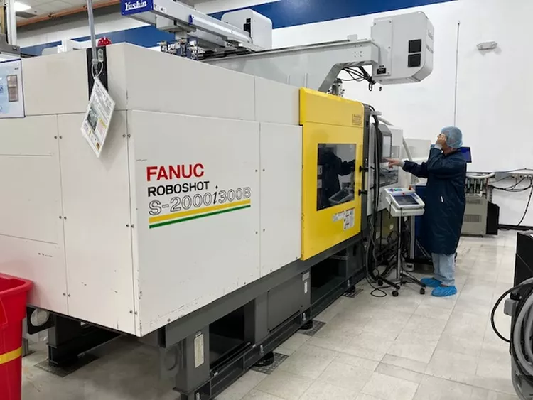 Cincinnati Milacron S-2000i330B-416G 330 T