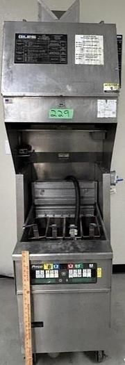 Giles Combo Fryer w/Ventless Hood