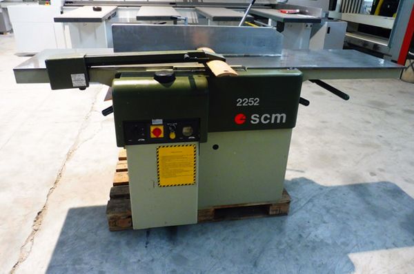 SCM 2252