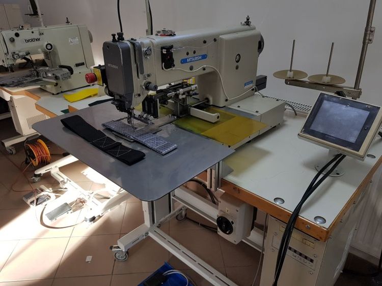 Mitsubishi PLK 1010E Automatic sewing machine
