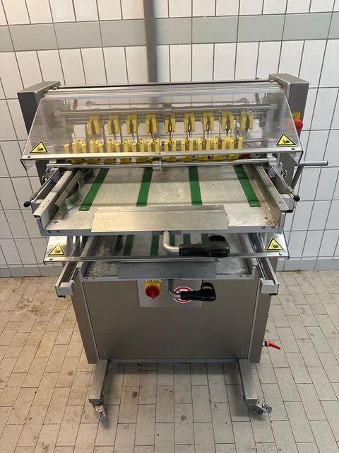Krumbein KSSM- 0.1 D Cake cutting machine