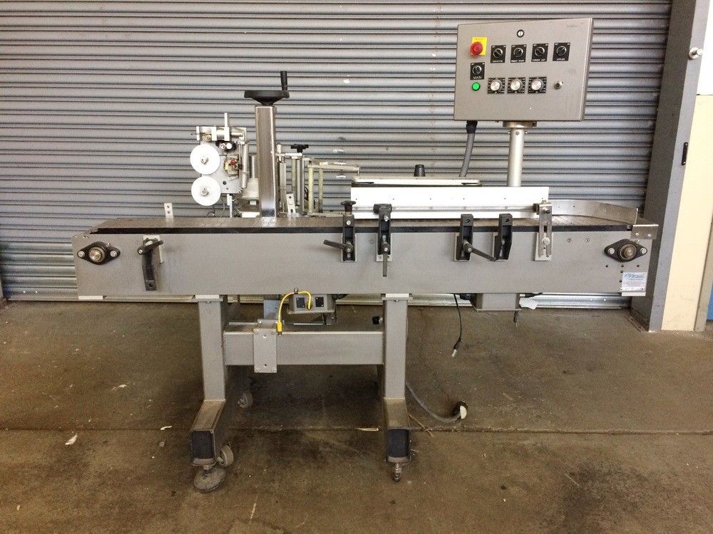 Universal CVT Automatic Pressure Sensitive Labeler