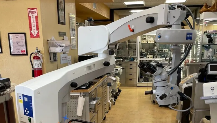 ZEISS OPMI VISU 160 S7 Stand Surgical Microscope