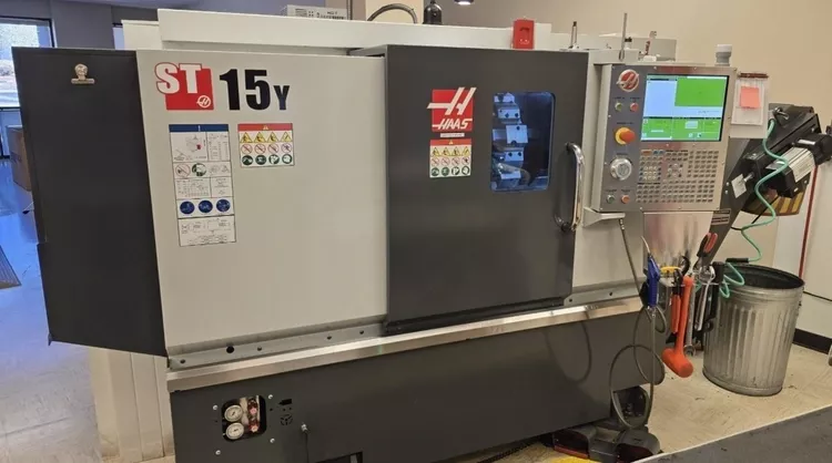 Haas HAAS 4000 rpm ST-15Y 5 Axis