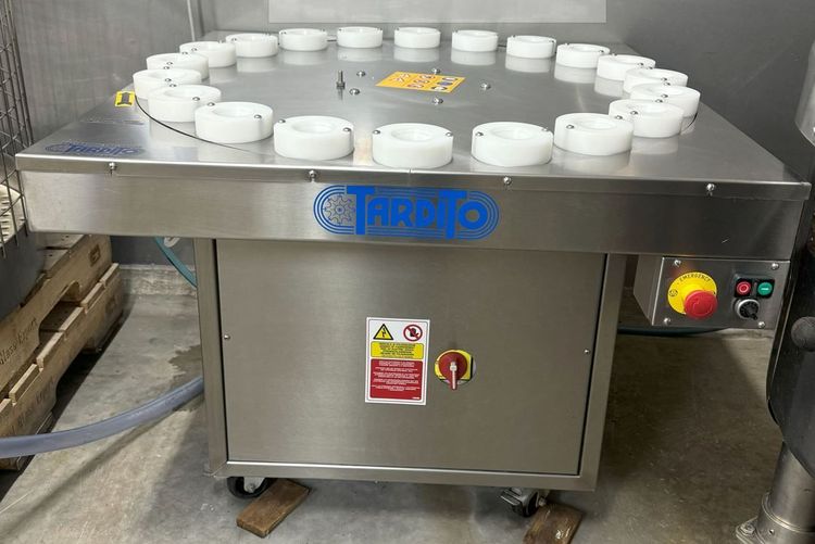 Tardito TP20, SEMI AUTOMATIC BOTTLE RINSER