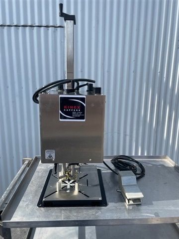 Kinex PUMPCAP Capping Machine