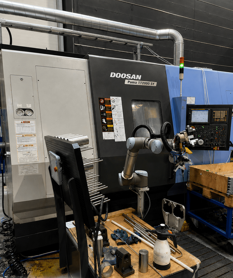 Doosan Control Fanuc 18i-TB 5000 rpm PUMA TT 2000 SY  4 Axis