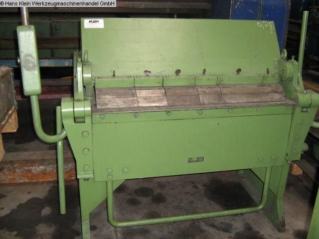 Folding Machine (manually operated) sheet width	1000 mm