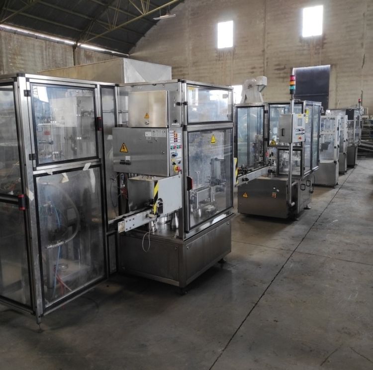 Complete bottling and capping line for hydroalcoholic solution (B105)