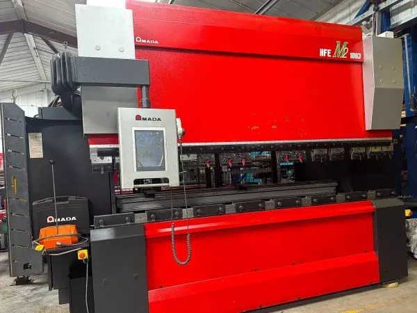 Amada HFE MK II 103 x 3000 100 tonnes