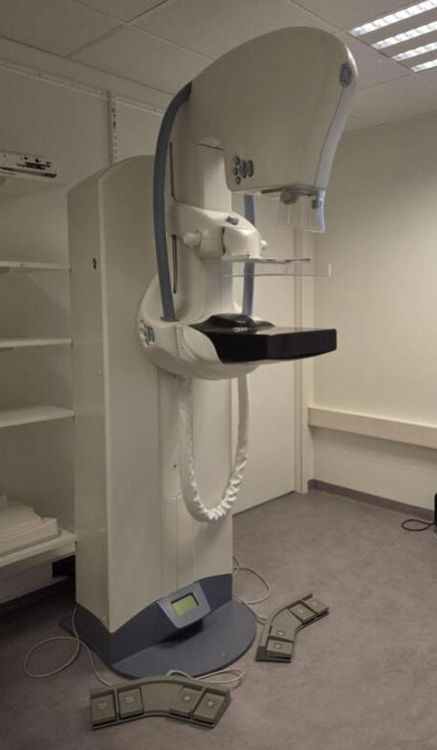 GE Essential 2D Mammo