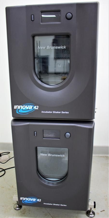 Eppendorf, New Brunswick Innova 42R Double Stack Incubator Shaker